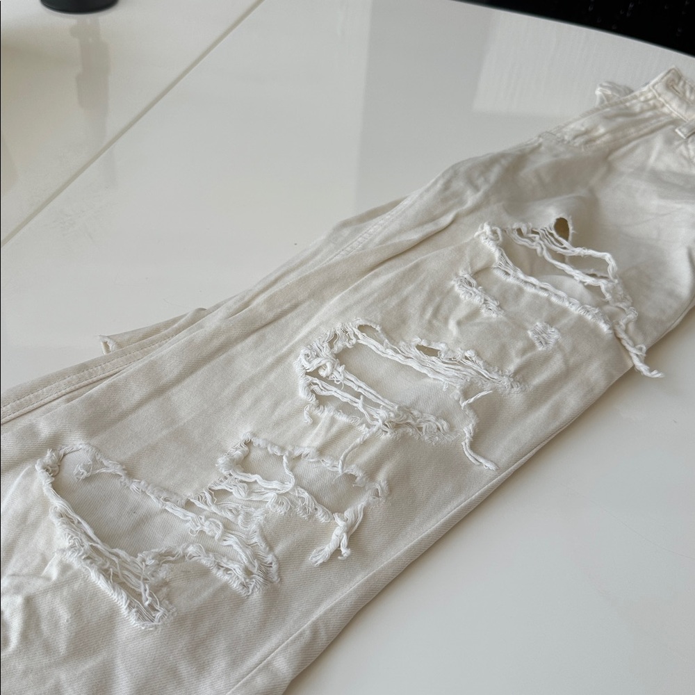 Vervet Distressed Cream Jeans - Picture 5 of 10